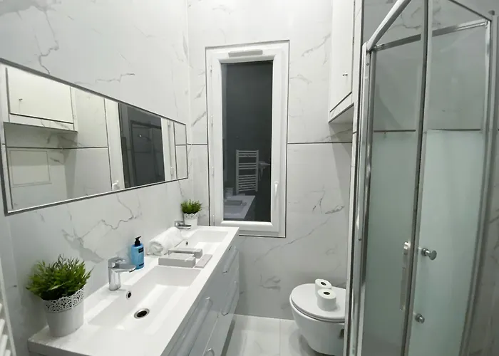 Urban Flat 72 - Pretty 3 Bedroom Flat - Triangle D Or Paris