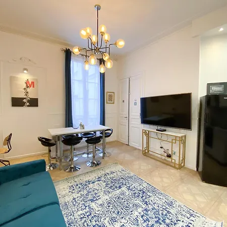 Urban Flat 72 - Pretty 3 Bedroom Flat - Triangle D Or * Париж