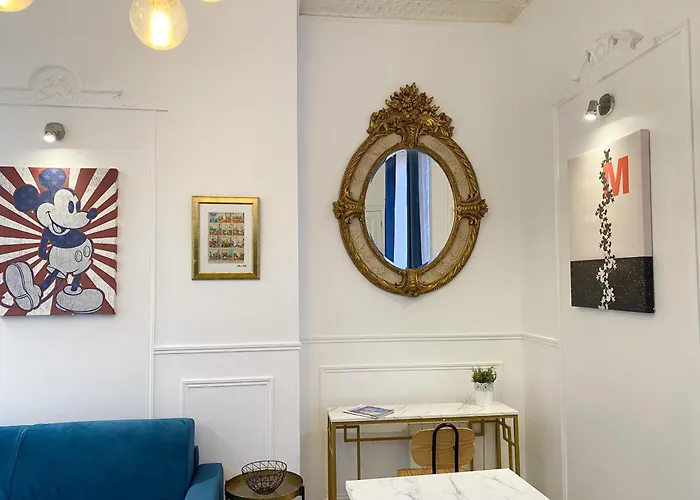 Apartment Urban Flat 72 - Pretty 3 Bedroom Flat - Triangle D Or *