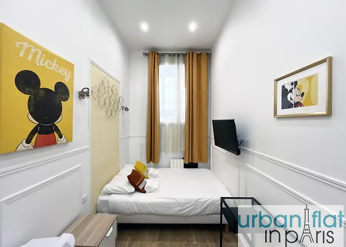 Urban Flat 72 - Pretty 3 Bedroom Flat - Triangle D Or *